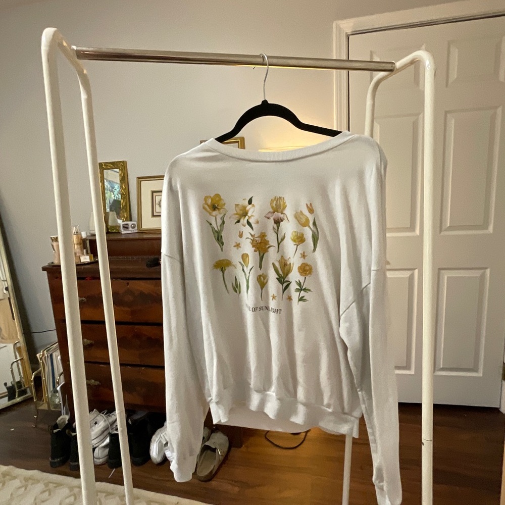 Super Cute Floral Crewneck XL